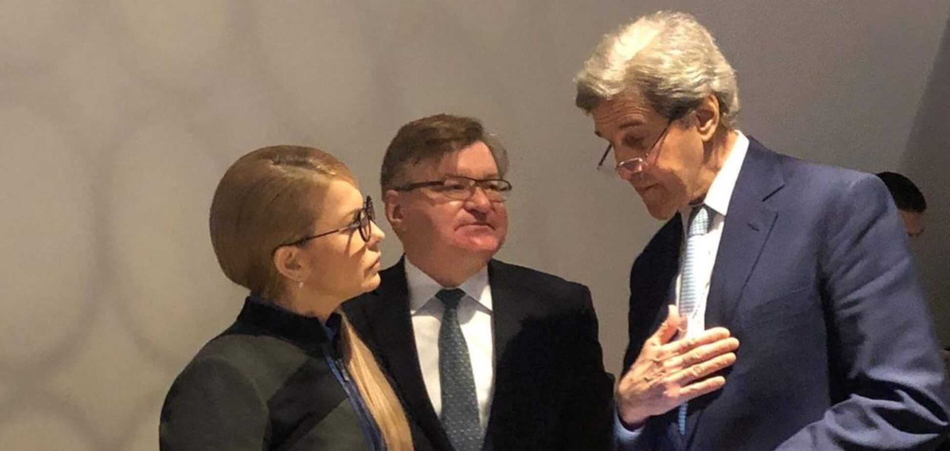 Тимошенко встретилась с бывшим Госсекретарем США Керри