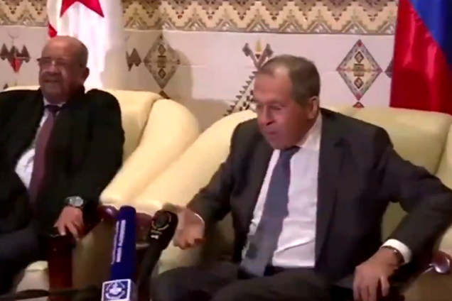 ''Могли б і по лобу дати'': витівка Лаврова з мікрофоном спантеличила росіян