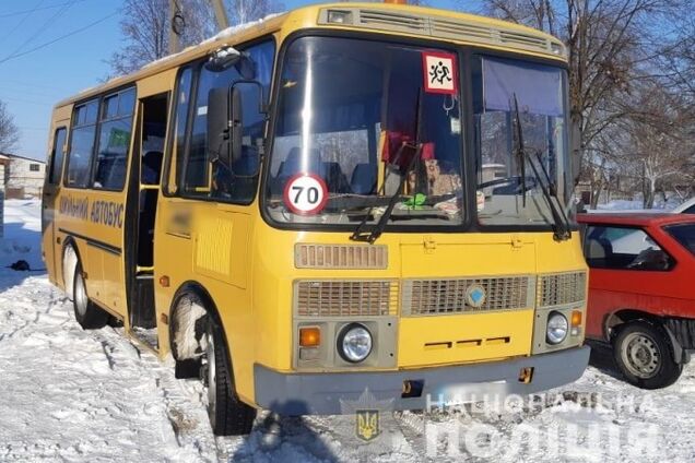 Массовое отравление в школьном автобусе под Киевом: что с детьми