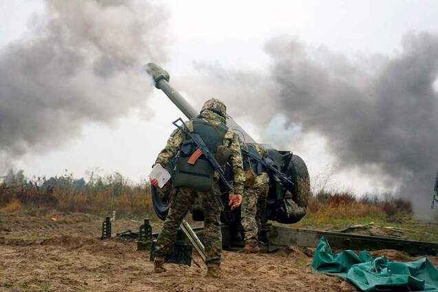На Донбассе выпустили ракету по украинским военным: убит капеллан, много раненых