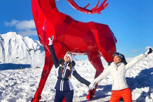 Пожалела денег на ''любимку'': вокруг Бузовой и ее сестры разгорелись споры