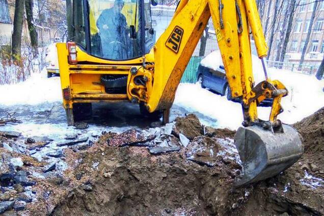 ''Риба і черепахи зварилися'': у Києві сталася масштабна комунальна НП