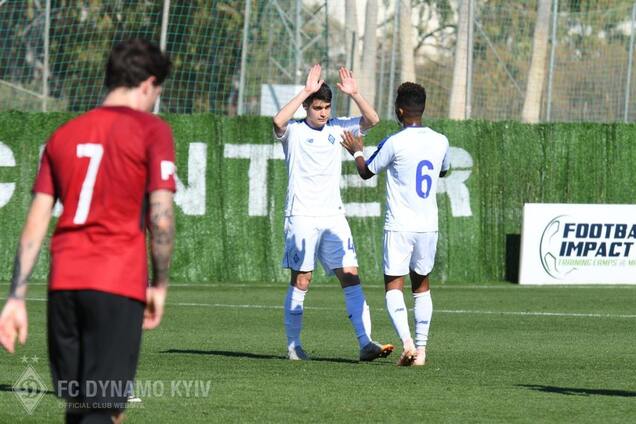 Молодой футболист "Динамо" отметился фантастическим голом в товарищеском матче