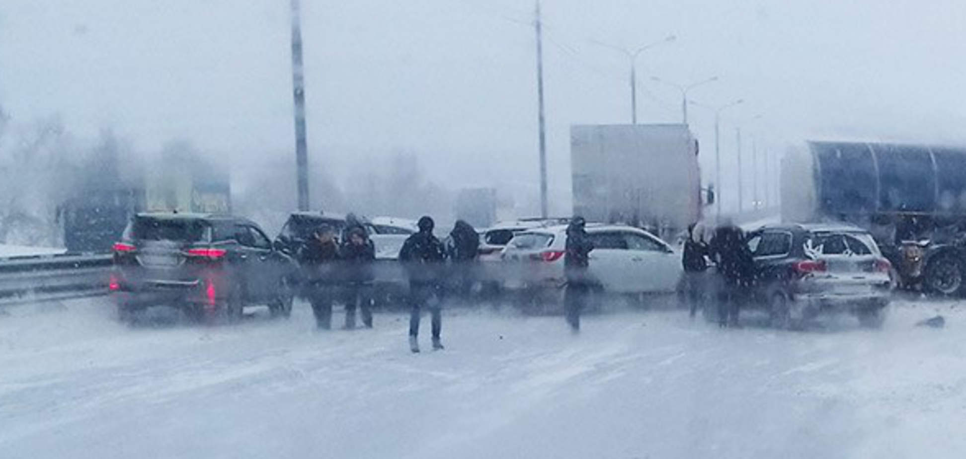 Кара небесная: Москву накрыла небывалая снежно-ледяная буря