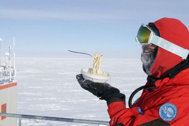 Полярник показав, як виглядає пікнік в Антарктиці: неймовірні фото