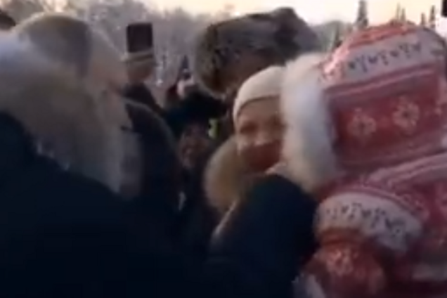 Не удержался: Путин опять проделал странный трюк с ребенком