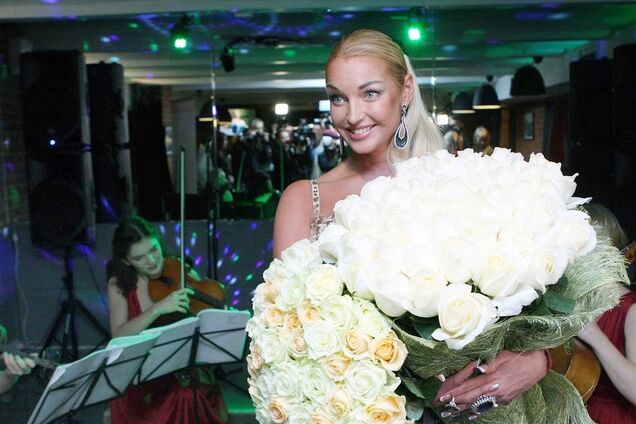 'Це чмо не прийде!' Волочкова закотила скандал через домагання