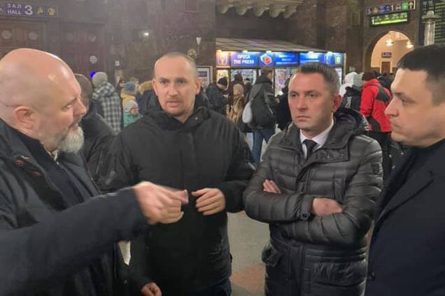 Из-за краж и бездомных: полиция Киева пошла на радикальный шаг на центральном ж/д вокзале 