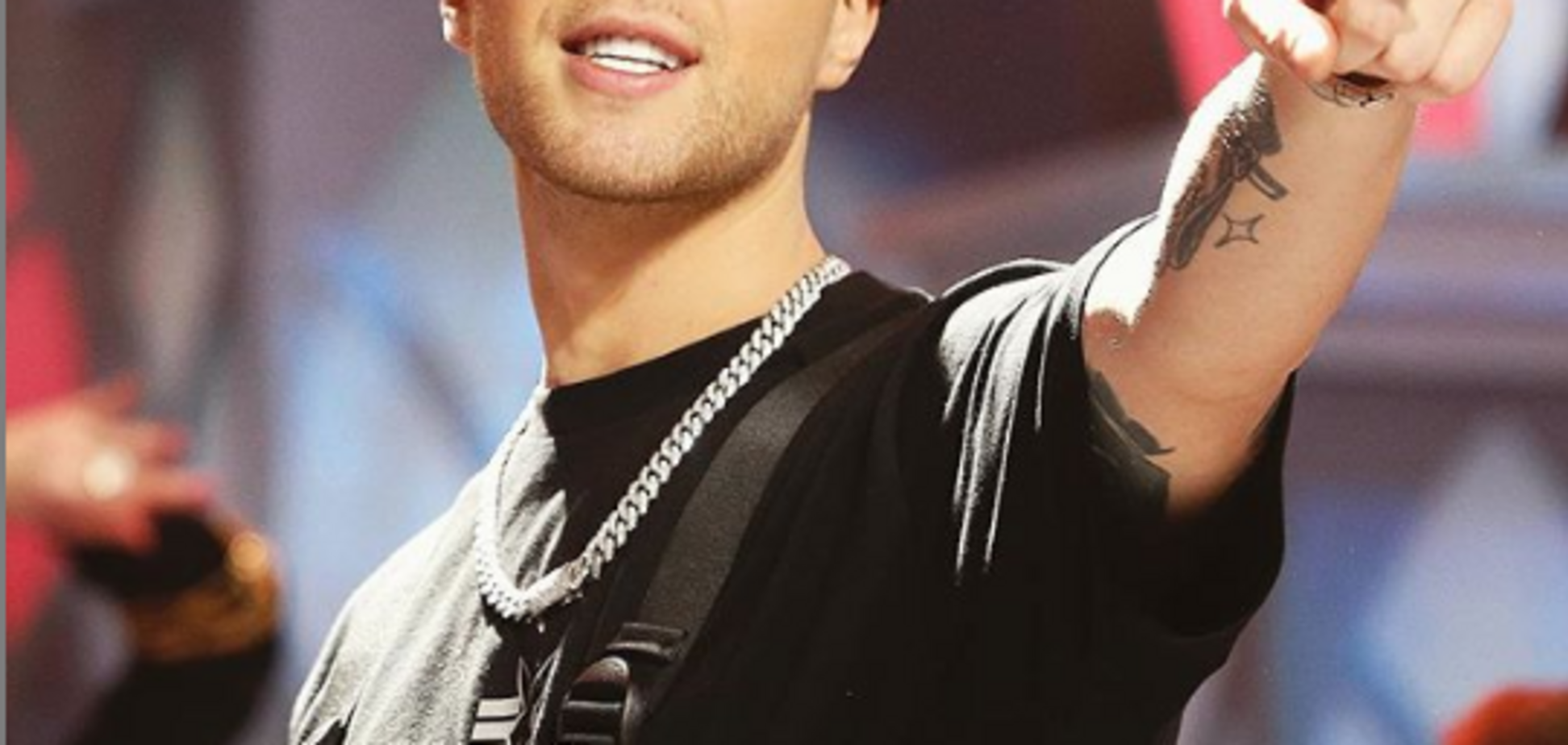 Зірвав два концерти: російська зірка оскандалилася на гастролях в ОАЕ
