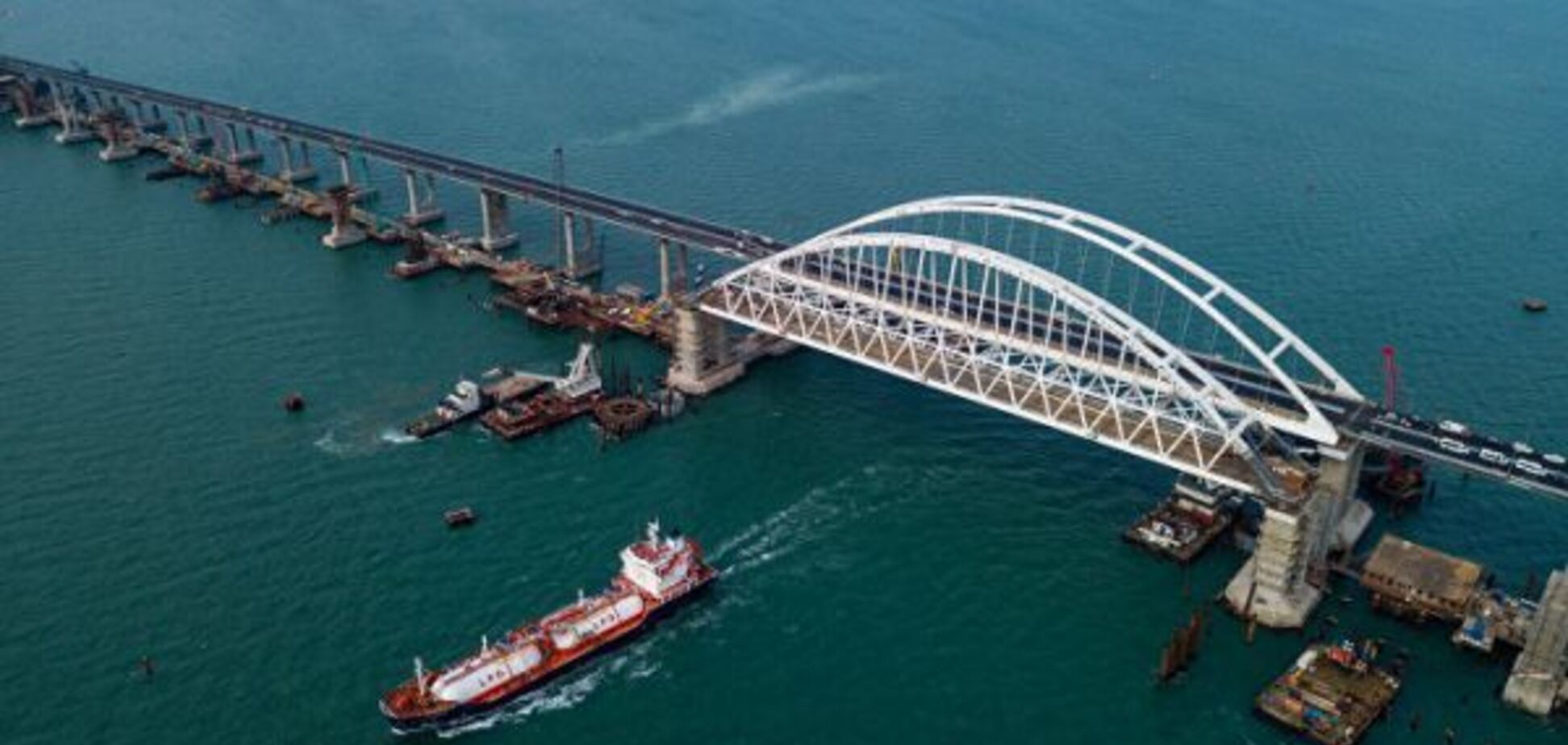 Кримський міст 'вбиває' море у Керчі: дано сумний прогноз