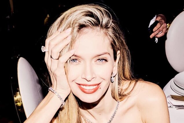 Брежнева показала, с кем развлекается на Мальдивах: яркие фото