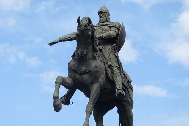 ''М*скалі руйнують Київ!'' Пропагандист Путина опозорился фейком об Украине