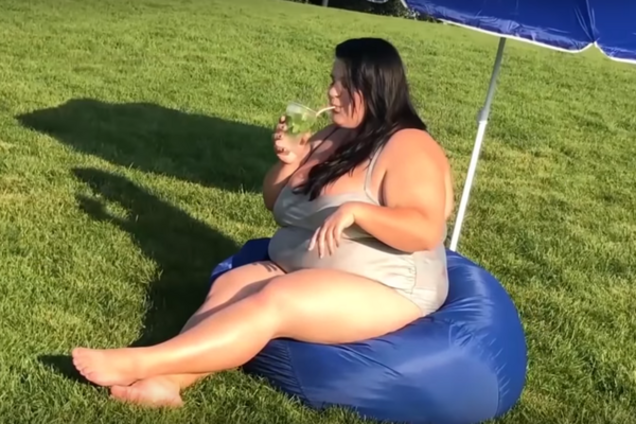 ''Зате дізналися, хто це'': українська реперша потрапила в скандал через форум Порошенка