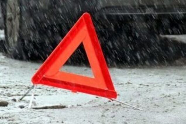 На трассе в Запорожской области перевернулся автобус с пассажирами