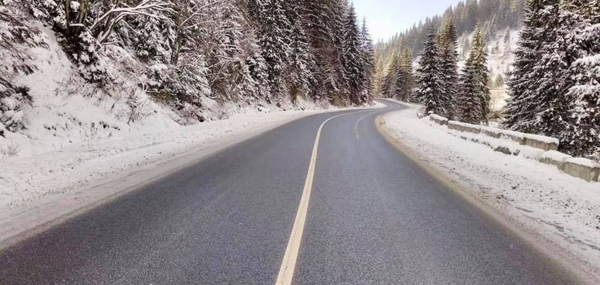 В Україні перекрили дороги: що сталося