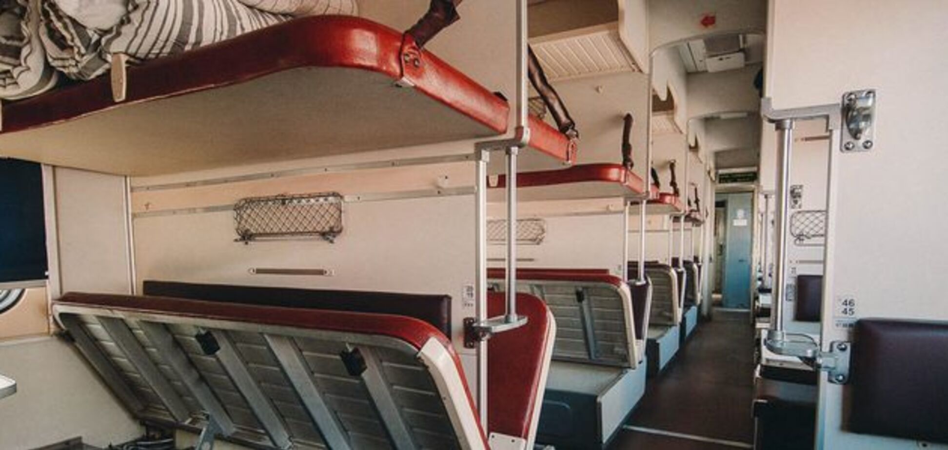 ''Пассажирка пропала'': Омелян раскрыл подробности ЧП с полкой в поезде Киев-Рахов