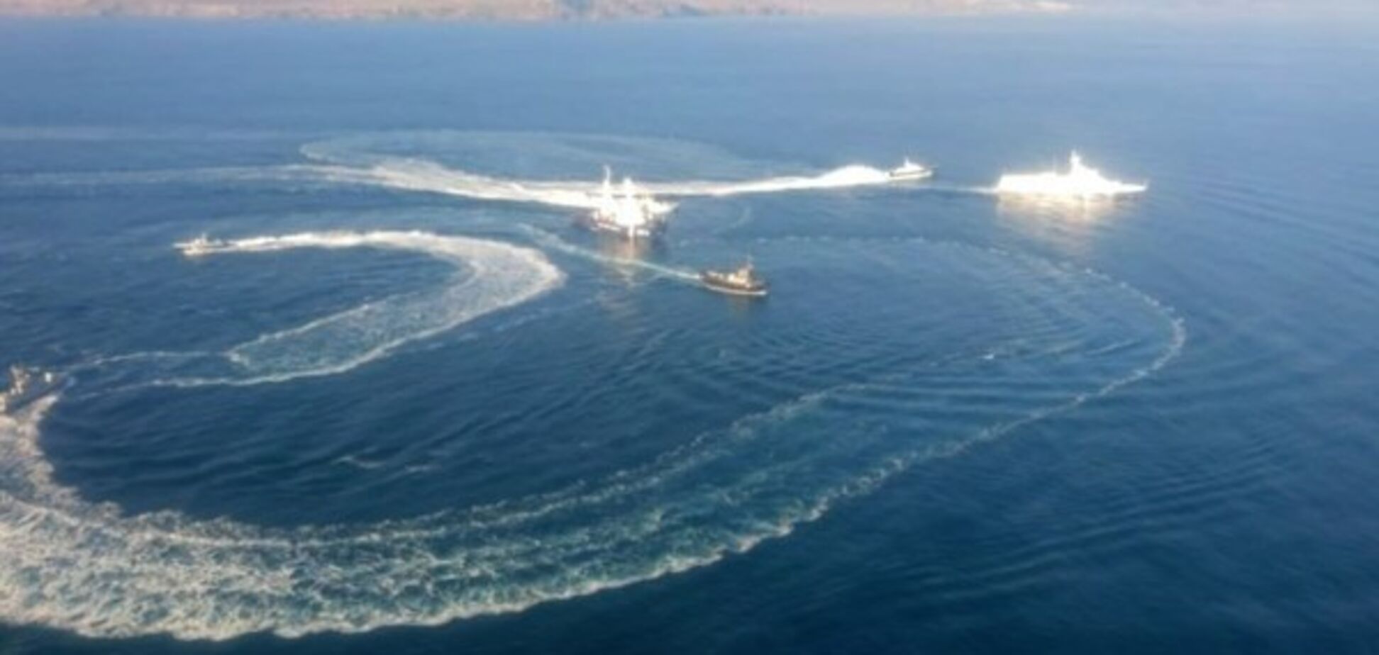 Кораблі ВМСУ в Керченській протоці: у Росії вибухнули погрозами на адресу міжнародних спостерігачів