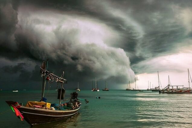 ''Гігантський сом'': Таїланд спіткав найсильніший за півстоліття шторм