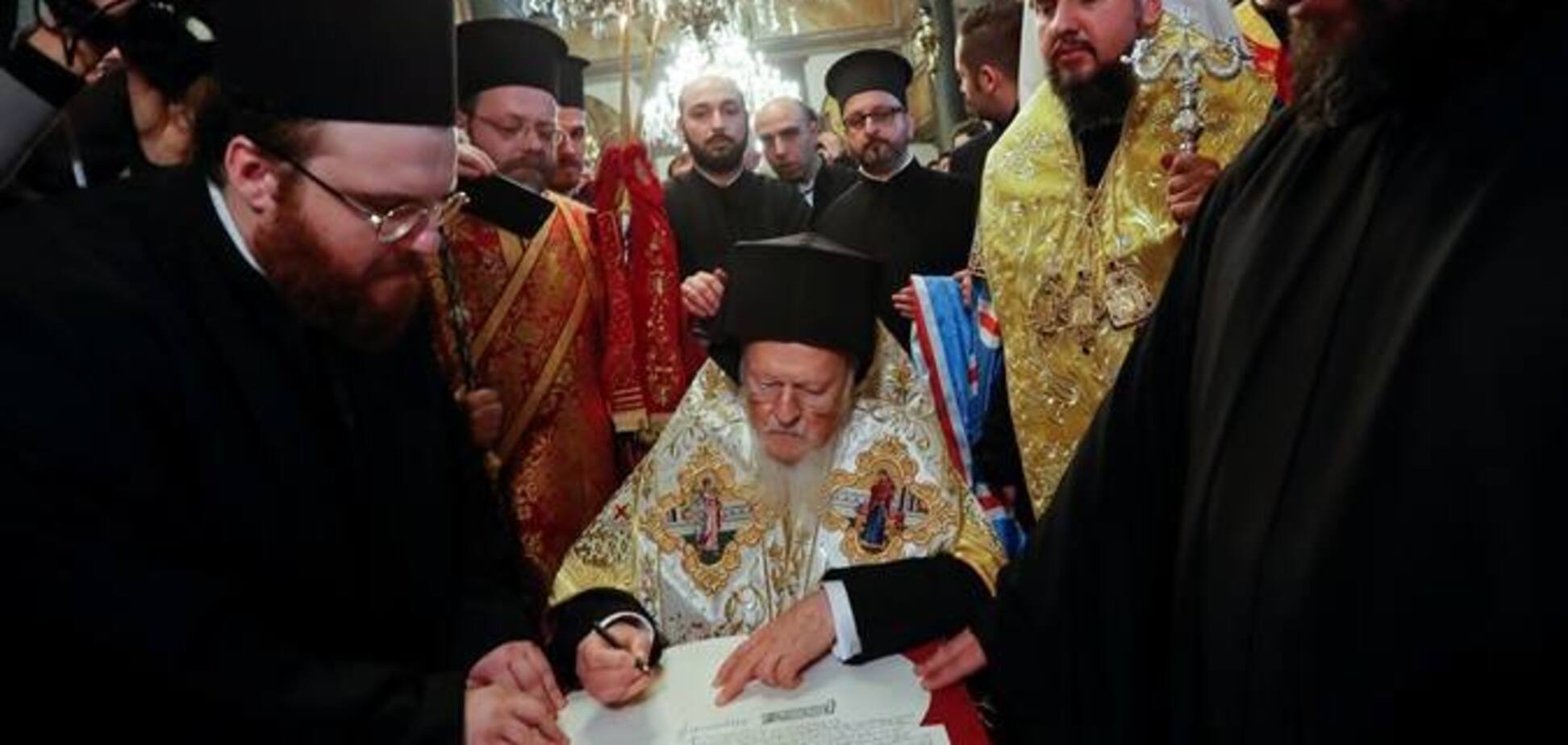 Символ духовной идентификации и стимул к единству — Тимошенко поприветствовала подписание Томоса