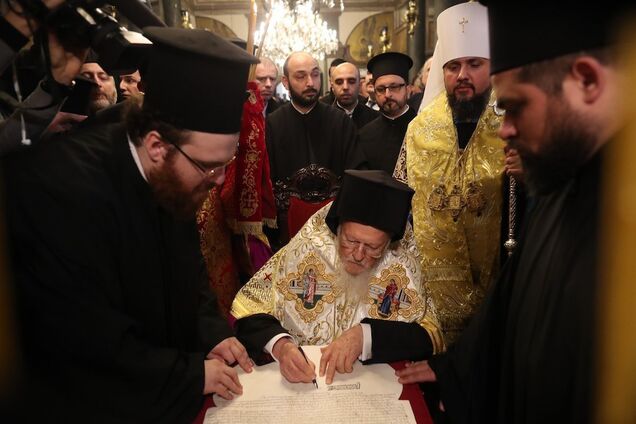 ''В Томосе этого нет!'' У Варфоломея развенчали миф России о ПЦУ