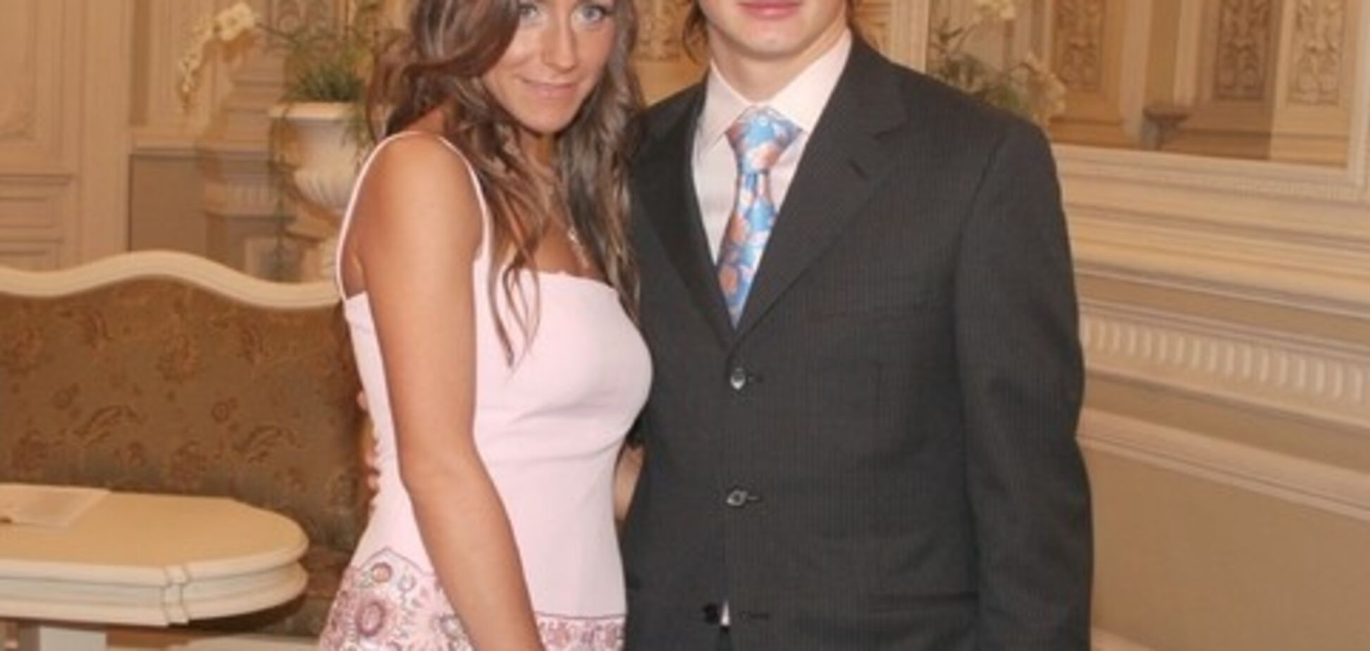 Экс-жена Аршавина рассказала, как футболист ее бил и насиловал