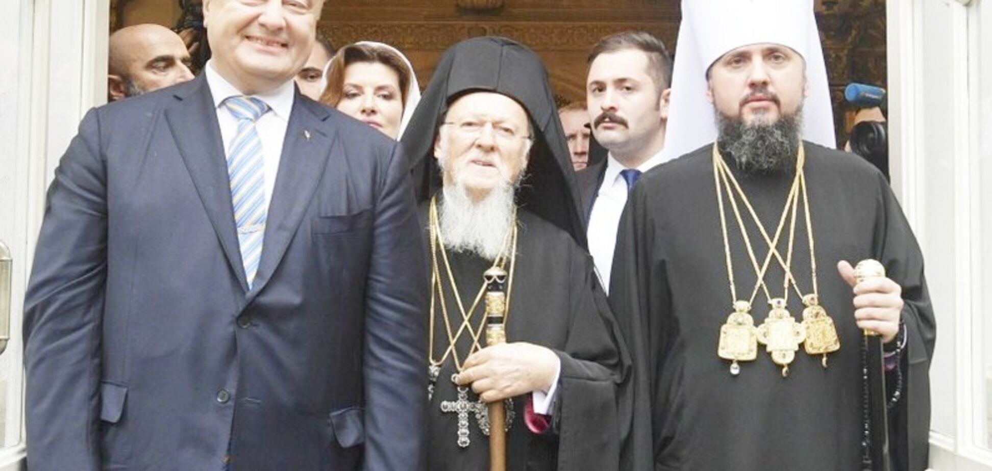 Деньгами не брал: Варфоломей рассказал о ''взятке'' от Порошенко