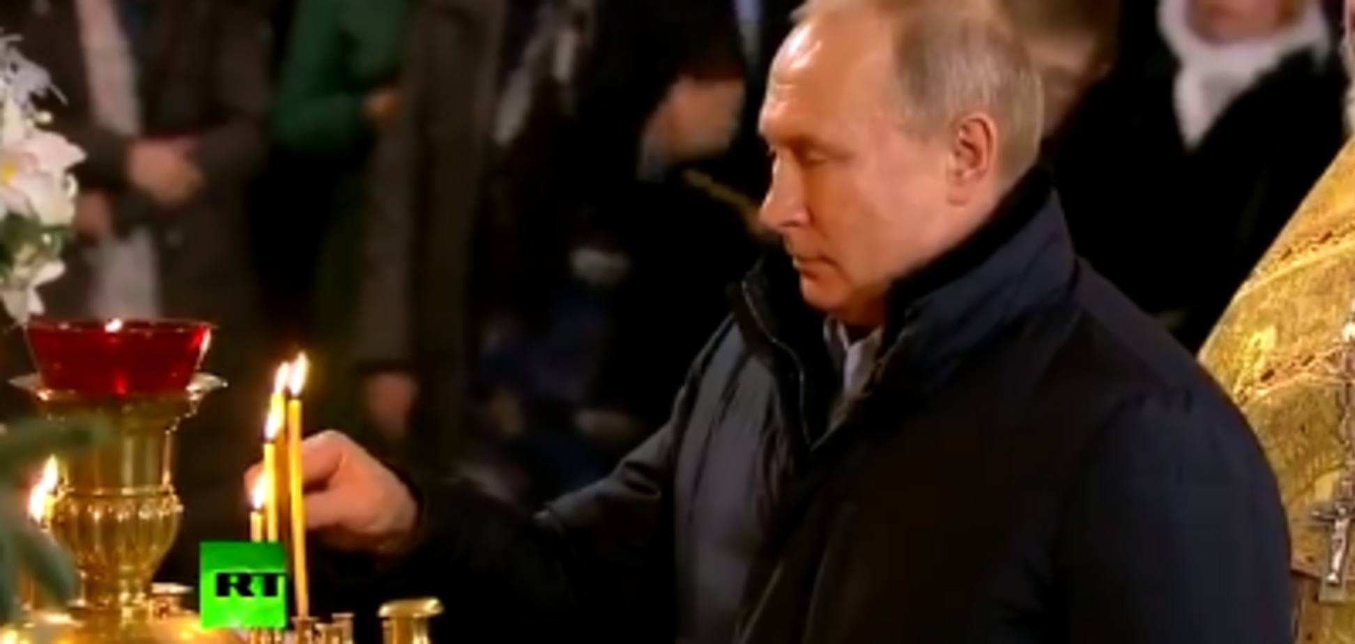 ''Для кого этот цирк?'' Путин разозлил россиян своей набожностью