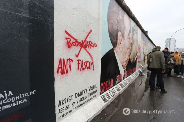 Немцы уже забыли, как американцы спасали их от коммунизма