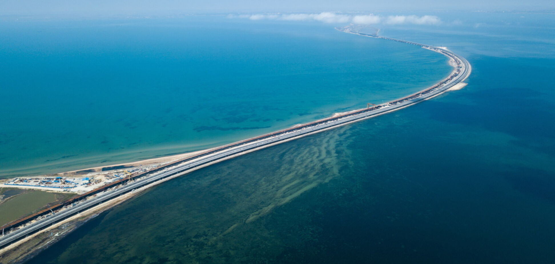 ''Обережно, затори!'': у мережі показали 'ажіотаж' на Кримському мосту на Різдво