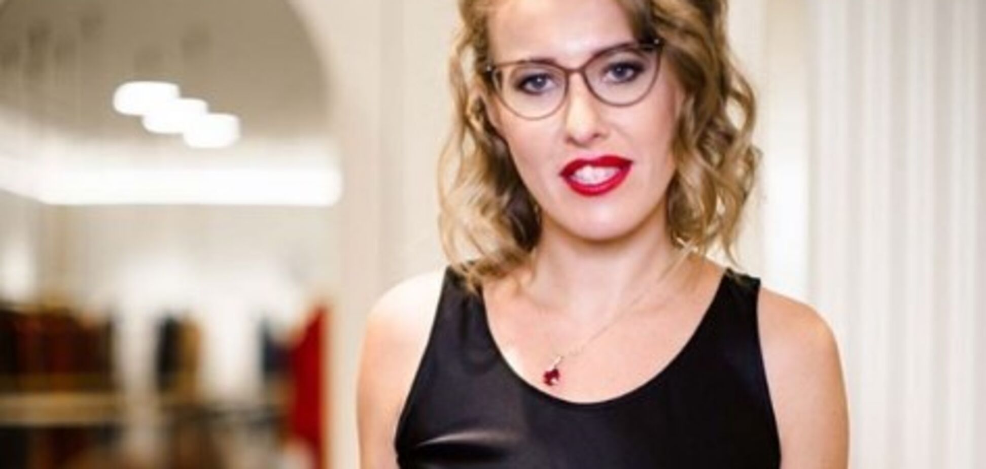 ''Отец в гробу перевернется'': Собчак разозлила россиян украинским флагом