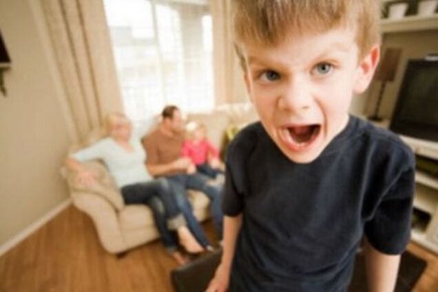 ТОП головних помилок люблячих батьків