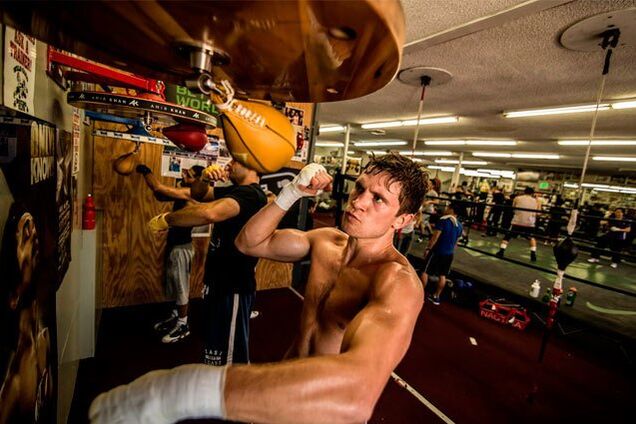 Непереможний український боксер повертається у ринг