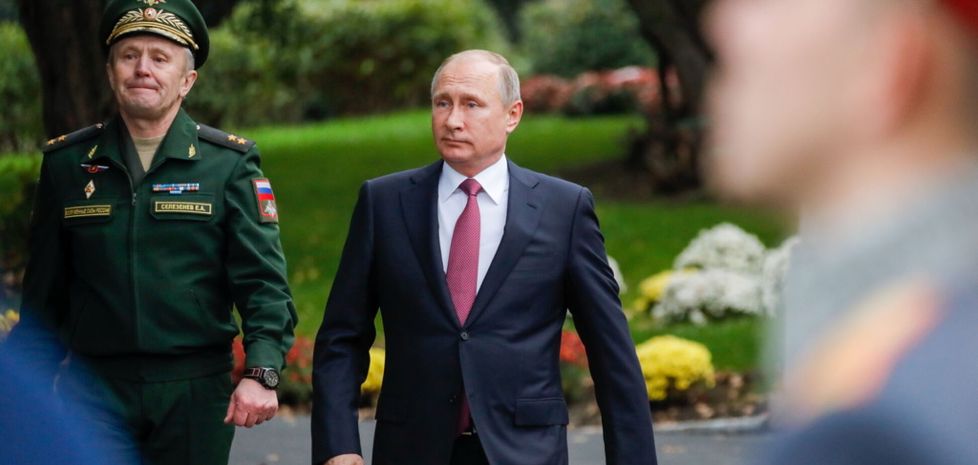 Путин усилил охрану: в Крым стянули военных и боевую технику