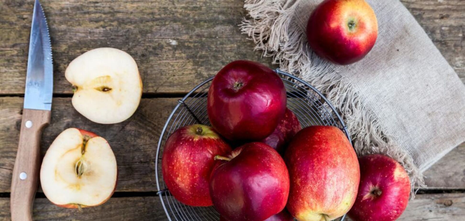 Рецепт самого вкусного и простого десерта с яблоками