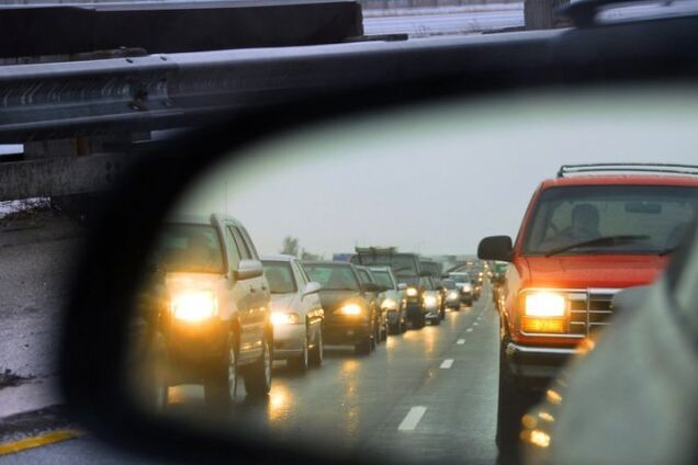 Водіям в Україні з 1 жовтня загрожує ще один штраф: що відомо