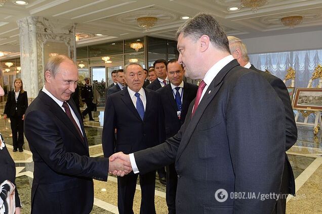 'Чем я могу тебе помочь?' Рассекречены переговоры Порошенко и Путина по Донбассу