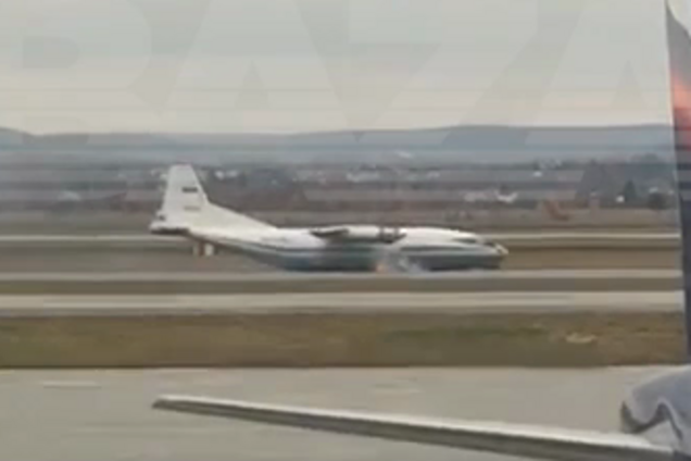 В России аварийно приземлился военный самолет: первые подробности