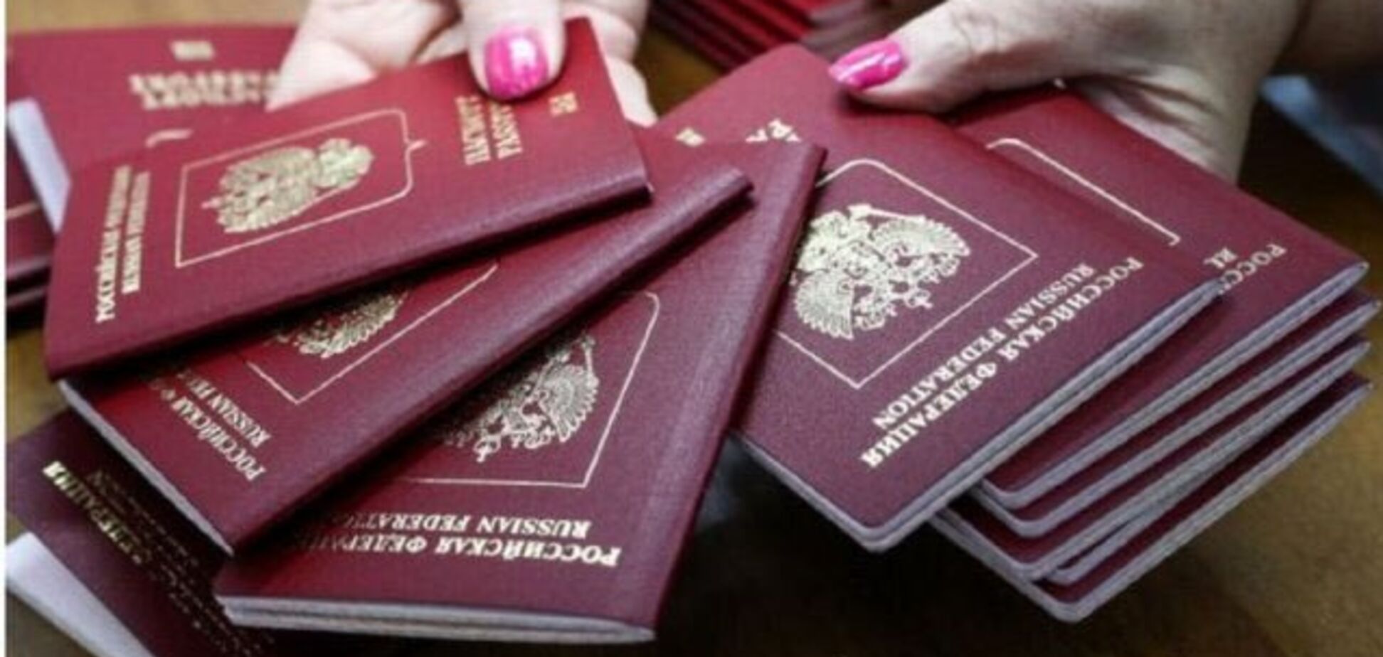 'Зрада скасовується!' Німеччина вгамувала Росію з паспортами на Донбасі