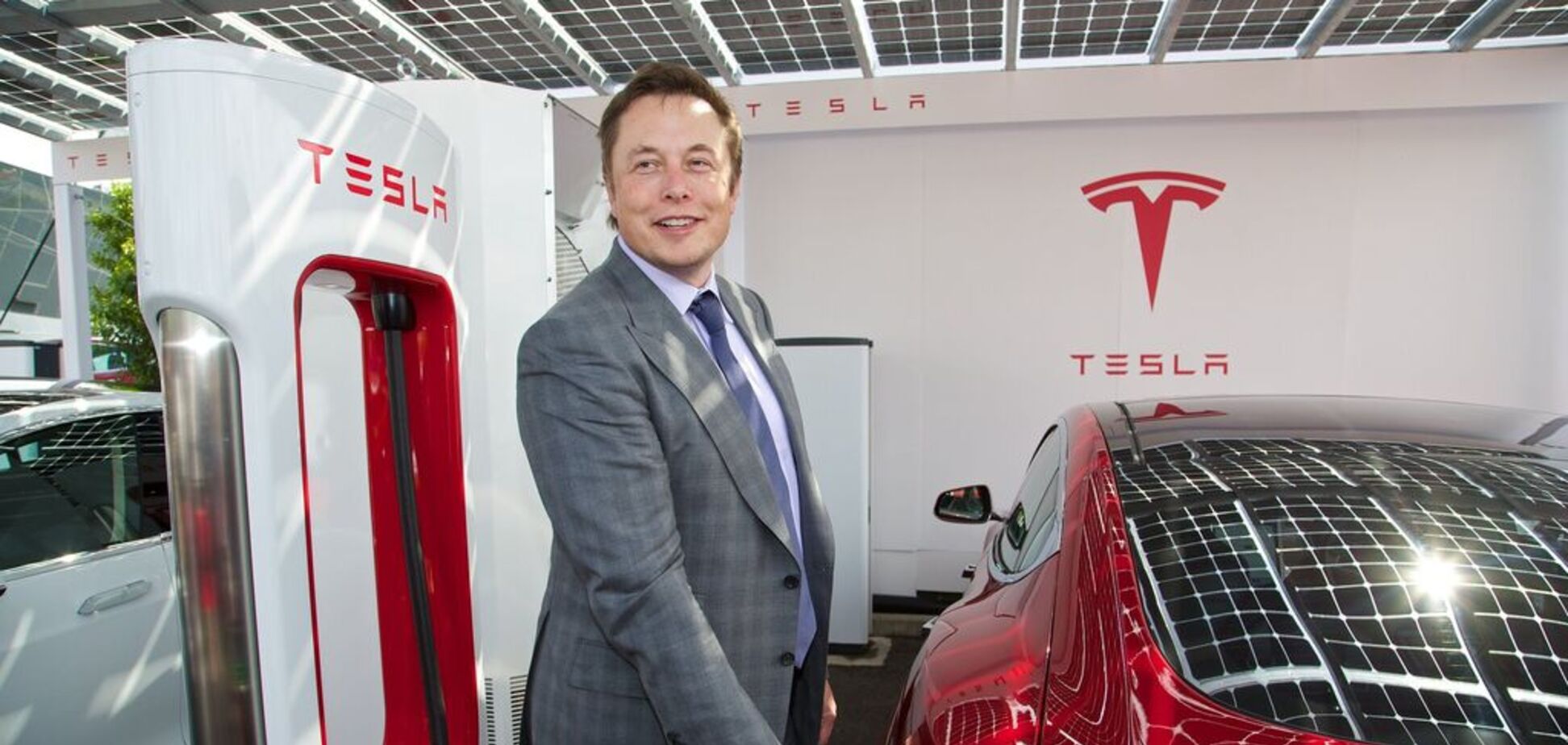 Маск необычным способом решил спасти клиентов Tesla от последствий лесных пожаров