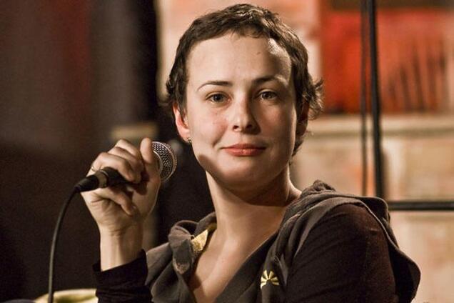 'Впаривает бесплатный концерт, лишь бы пришли': в сети жестко высмеяли собравшуюся в Украину Чичерину