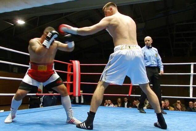 Известный украинский боксер побил именитого ветерана - опубликовано видео