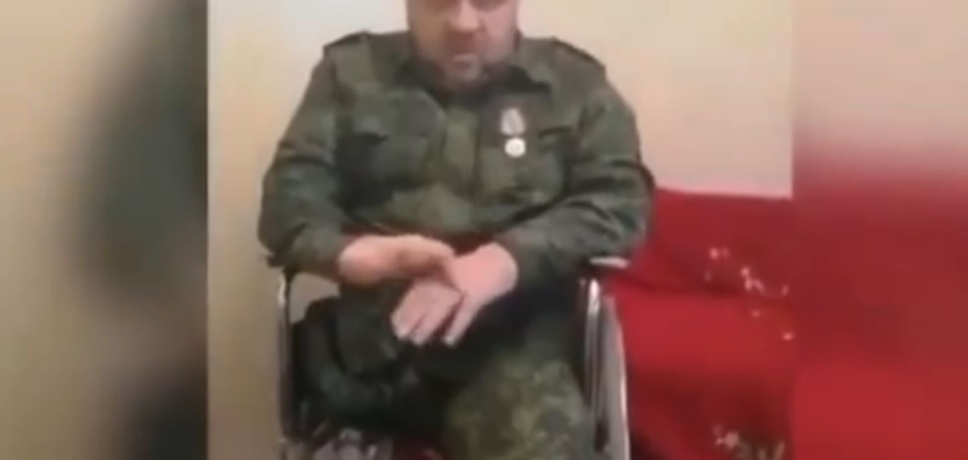 'В 'ДНР' везде предательство': боевик 'Кацап' взмолился о помощи в сети. Видео
