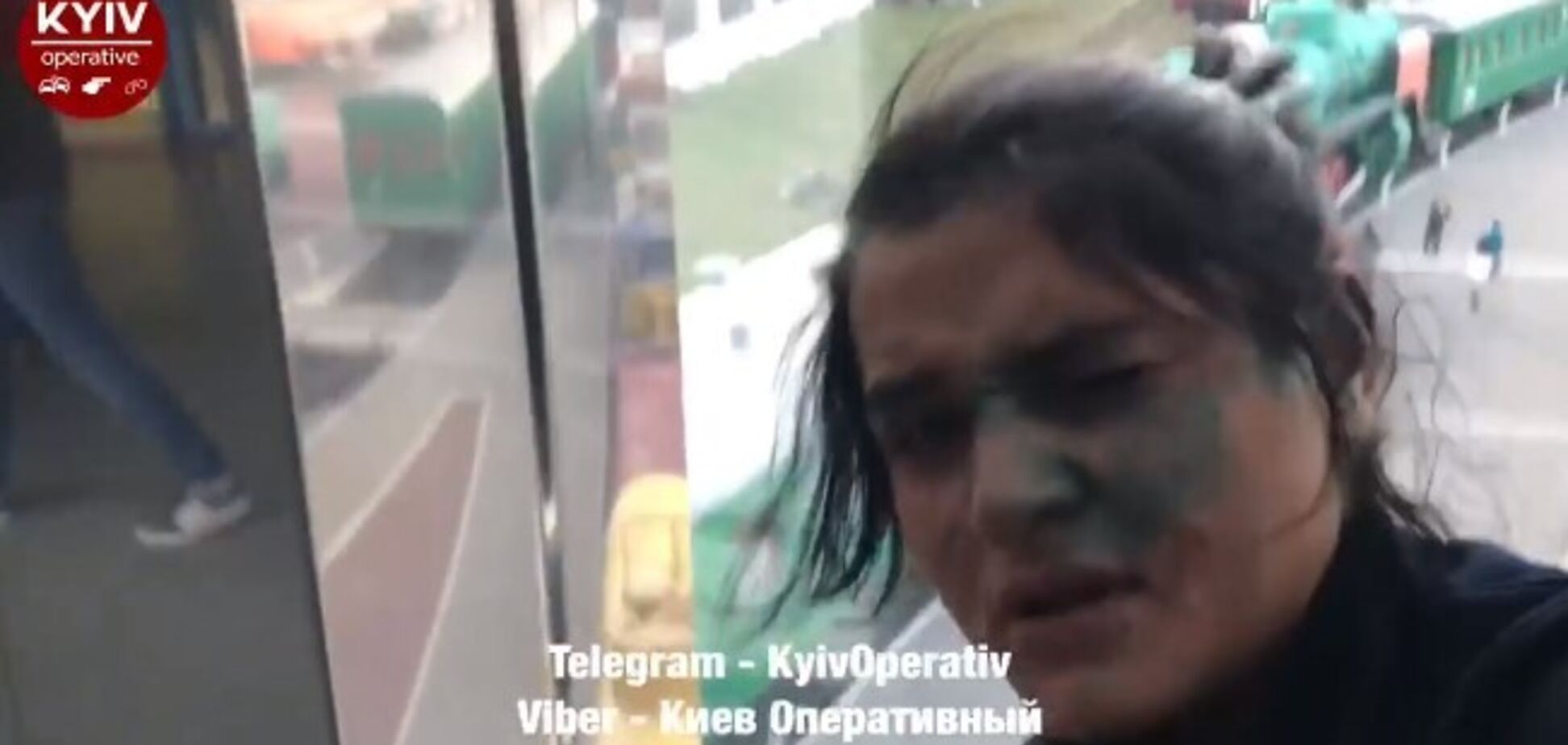 Воровки в Киеве напали на полицейского