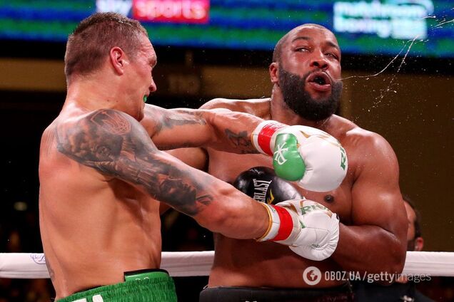 Усик исторической победой дебютировал в супертяжах