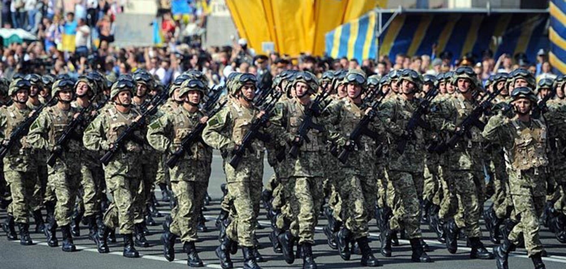 Народ поддерживает свою армию. И будет делать это впредь