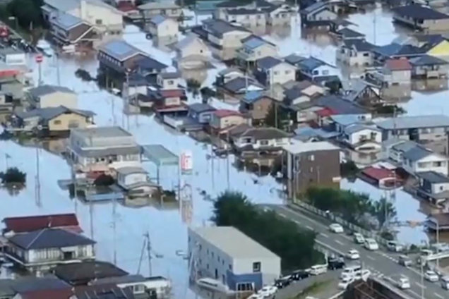 Стерло с лица Земли: появились жуткие кадры последствий тайфуна "Хагибис" в Японии