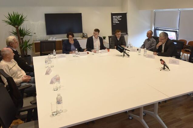 Круглый стол предпринимателей с депутатами от 'ЕС'