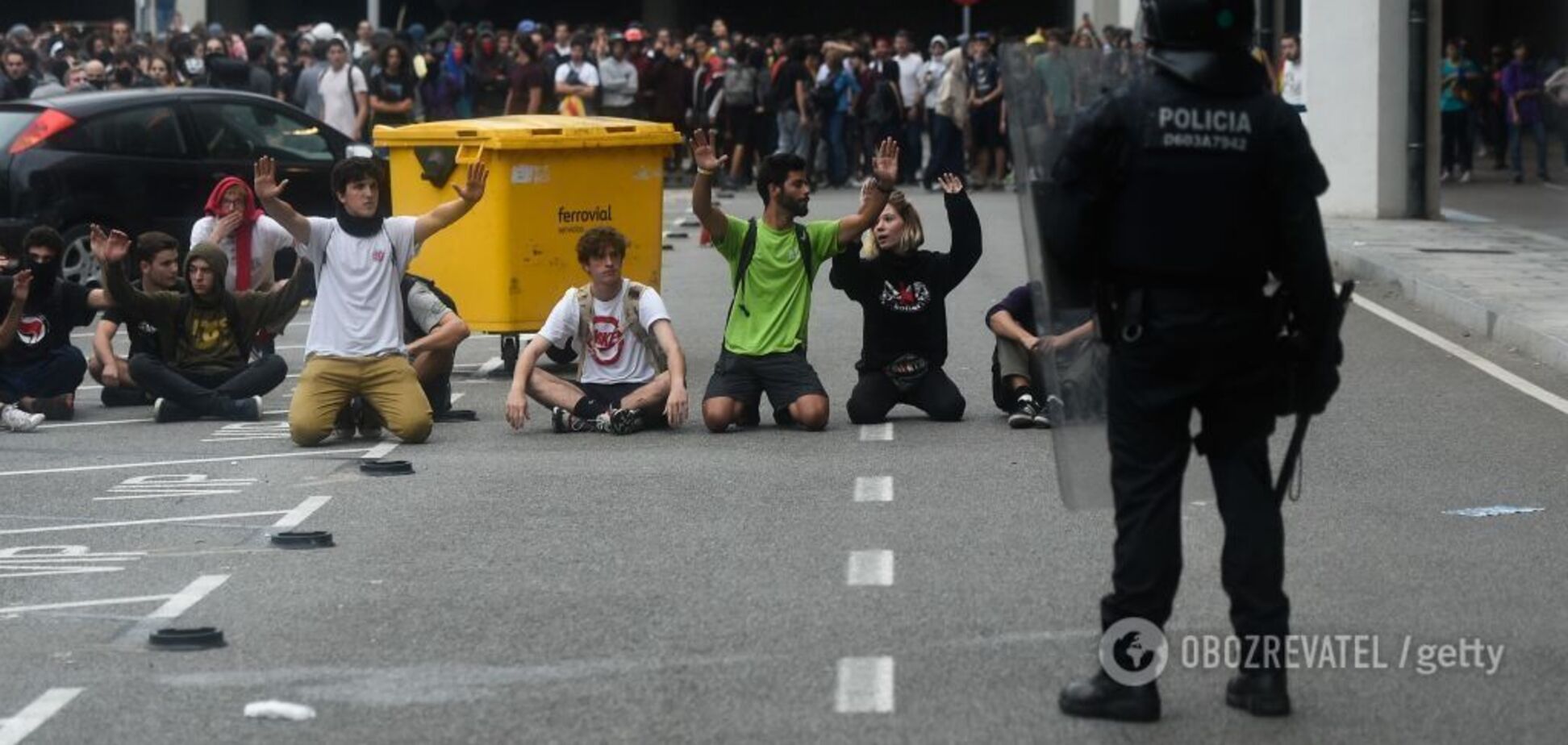 Барселону охватили беспорядки: более 130 пострадавших