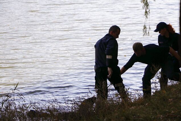 У Києві в озері виявили труп