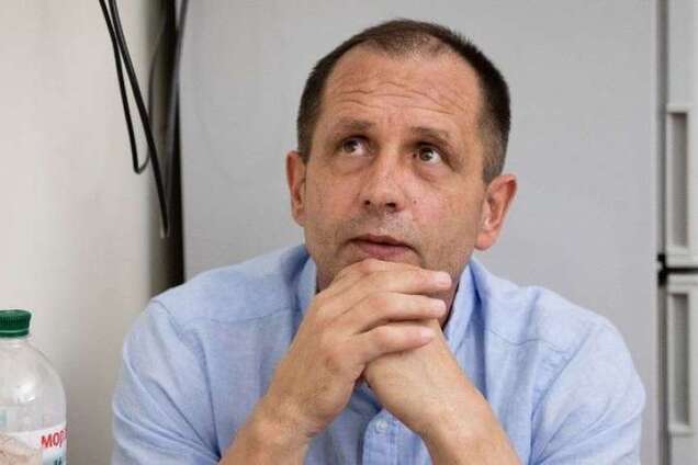 Переговоры по Донбассу: экс-узник Кремля внезапно 'наехал' на Зеленского из-за России